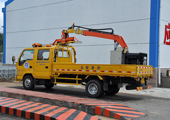 绿篱修剪机散热器的维护